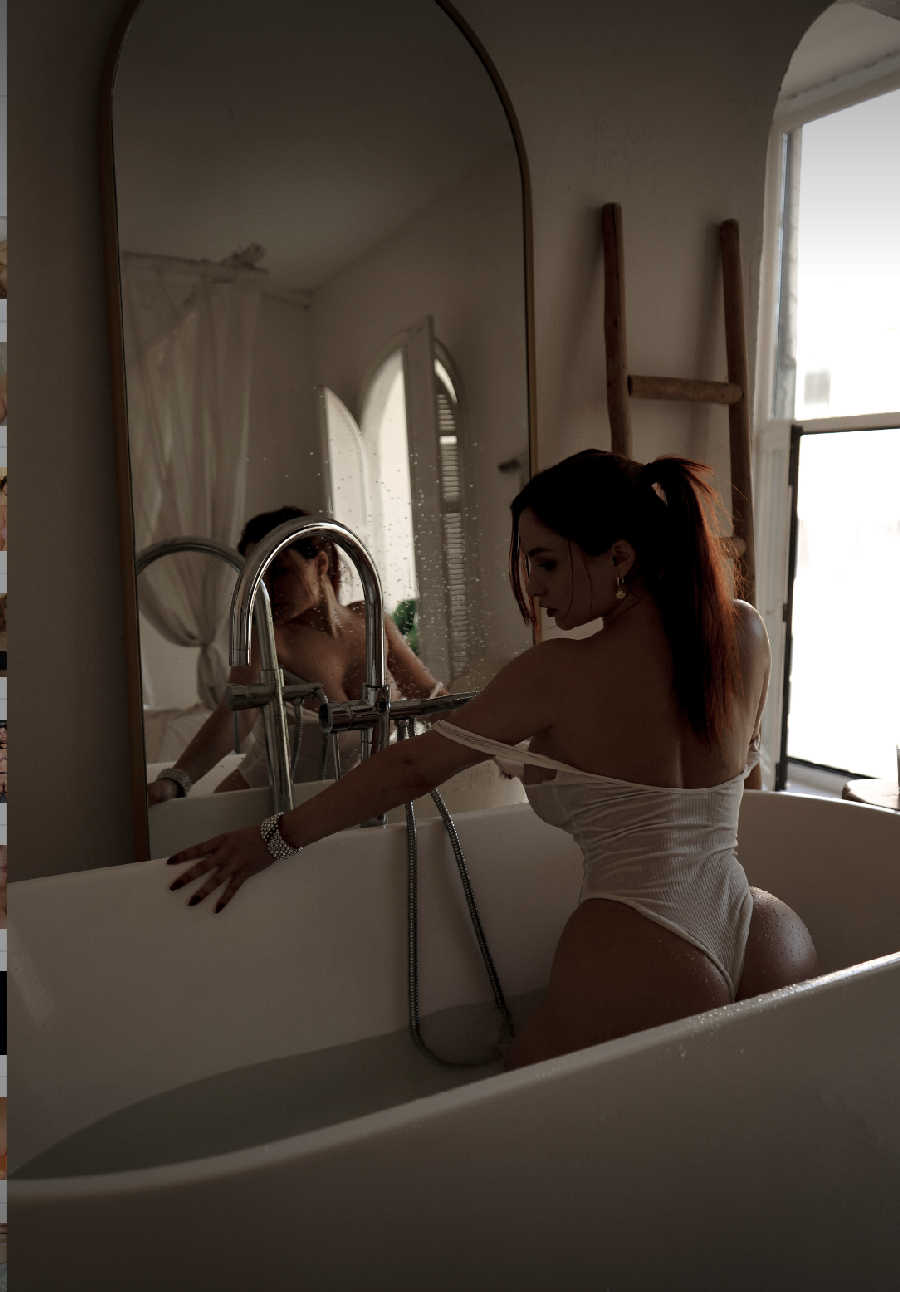 A playful frame from Miranda Faith nude — online in London