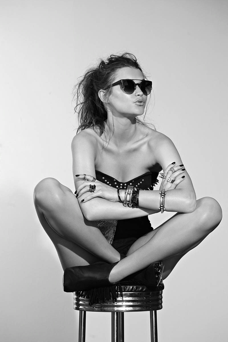 Sassy girls in London — step in, relax, and chat live