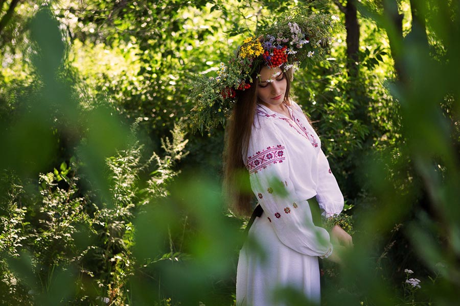 Model Girls in Slavic costumes in London